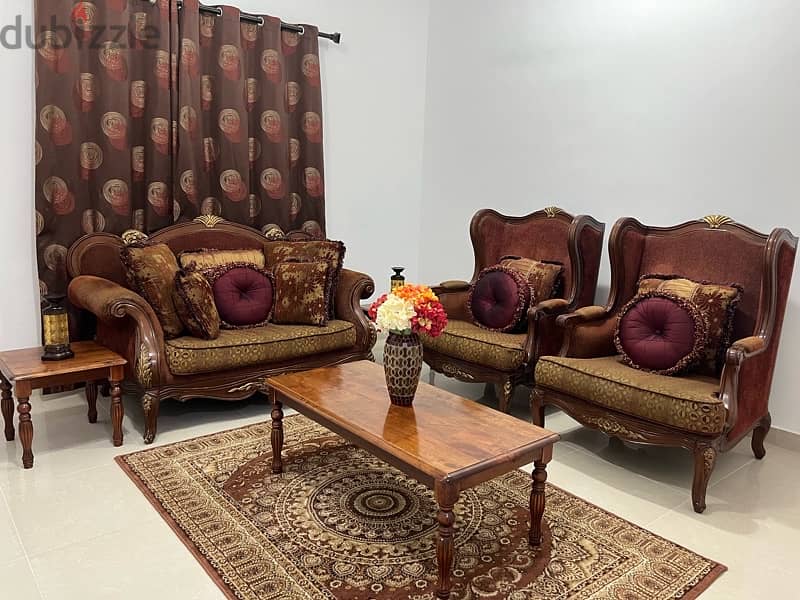 Royal classical antique Sofa set for URGENT SALE 5