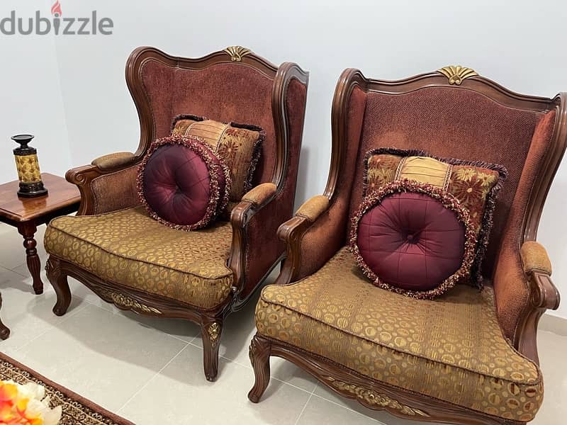 Royal classical antique Sofa set for URGENT SALE 6