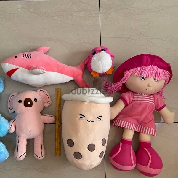 Assorted toys bundle 1