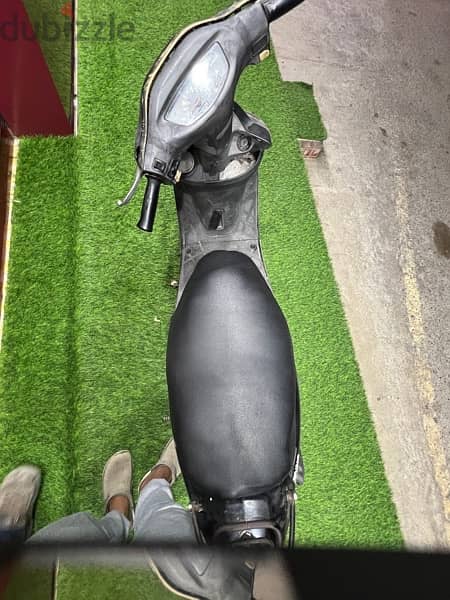 90 cc scooter for sale both Tyre are new 4