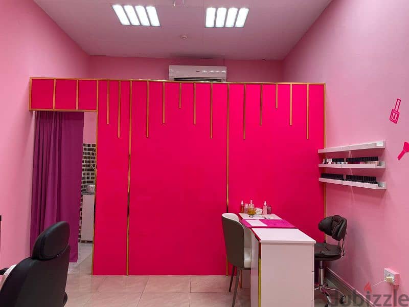 Ladies' beauty salon for sale 16