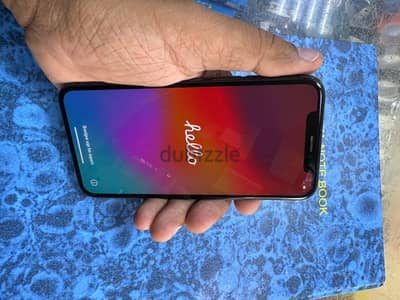 urgent sale  iphone xs 256 gb looks like new