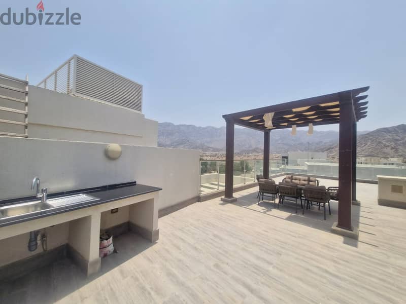 2 BR Wonderful Apartment in Jebel Sifa with Rooftop Terrace 10