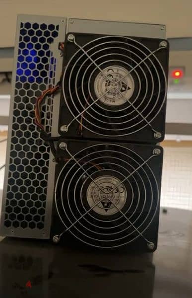 Bitcoin Miner Iceriver KS2 Bitmain Crypto Miner 3