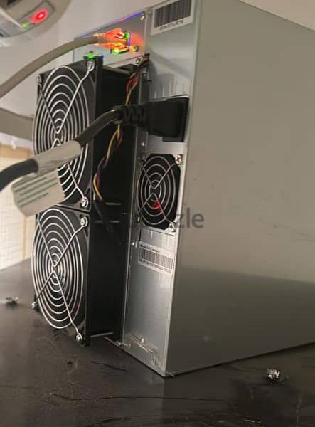 Bitcoin Miner Iceriver KS2 Bitmain Crypto Miner 1