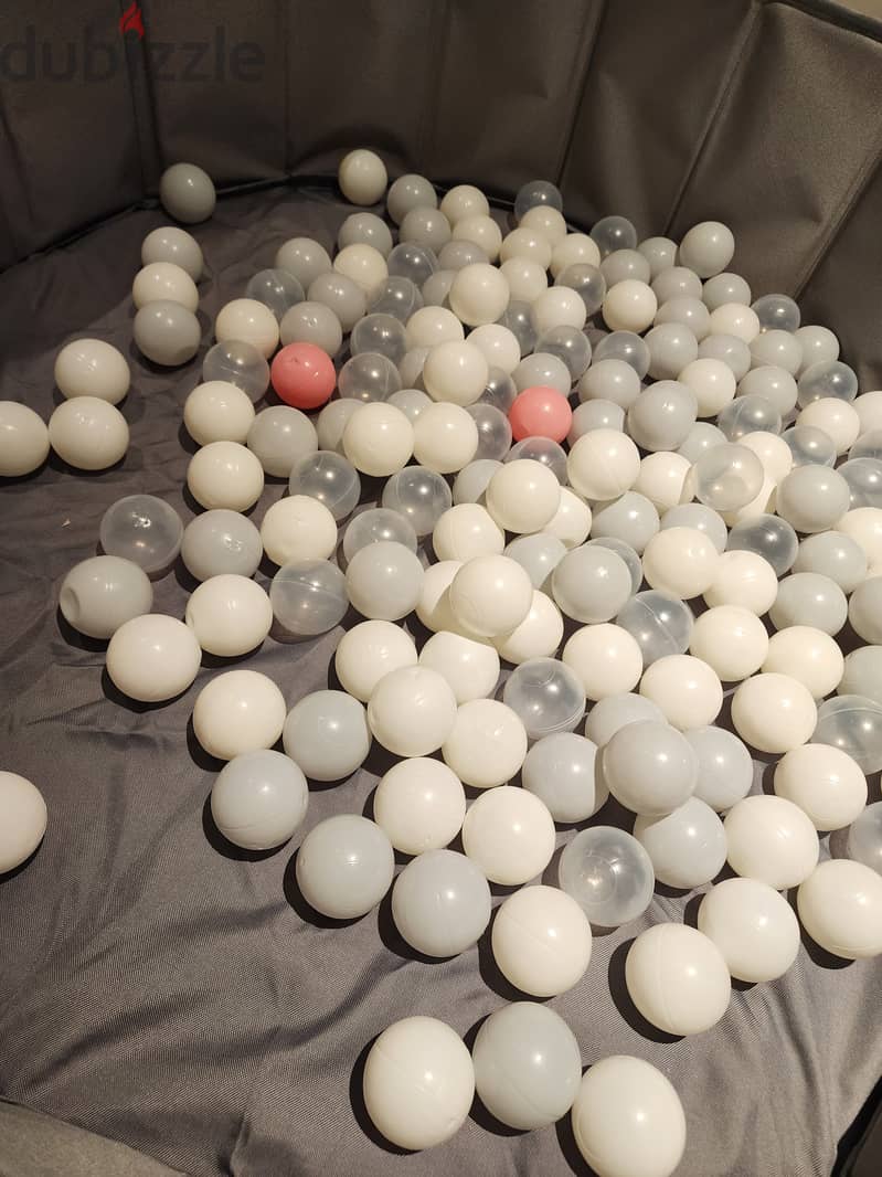 Ballpit 1