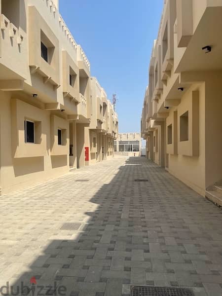 ADV146**4BHK brand new villa in a complex in al hail south 3