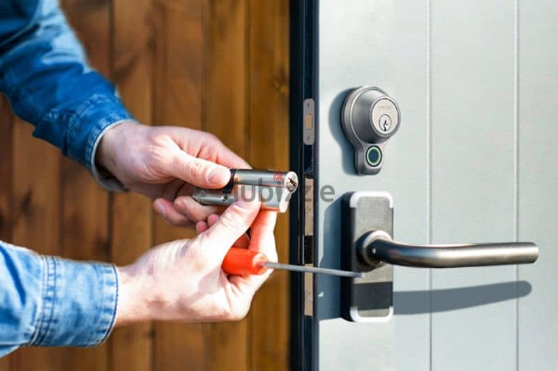 wood and glass door lock work 0