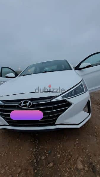 Hyundai Elantra 2019 4