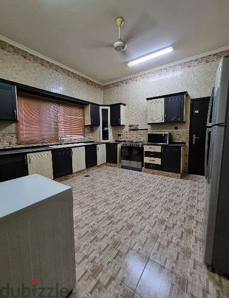 Spacious Fully Furnished 1BHK in Azaiba 3