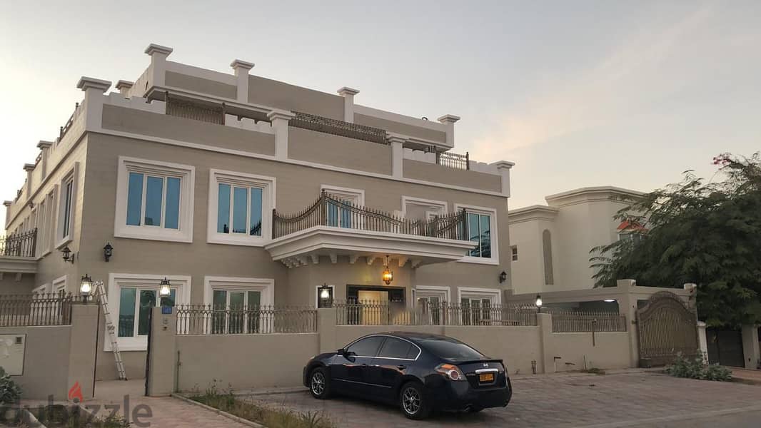 "SR-ZW-559  Luxurious Villa for Rent in Al Azaiba 1