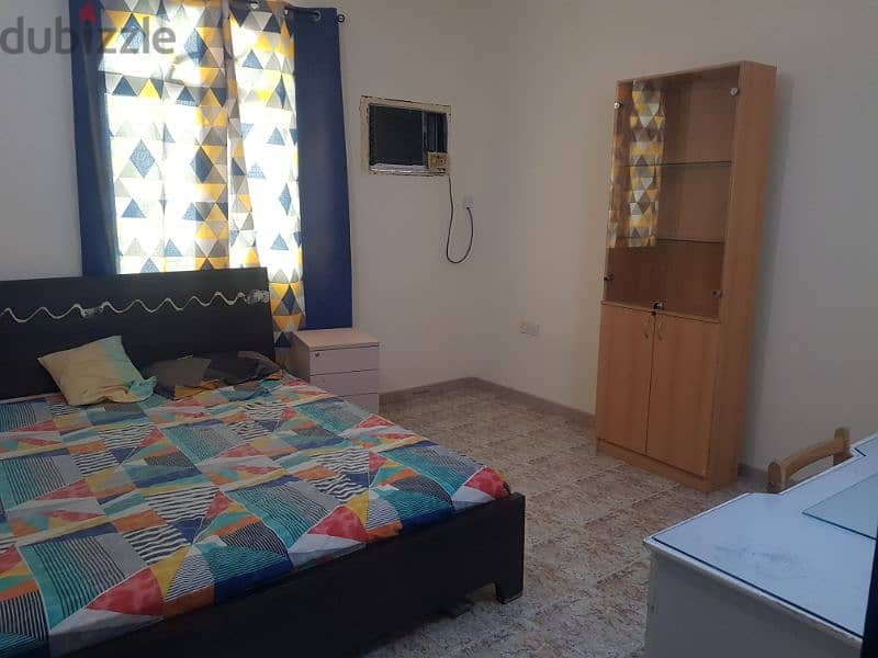 single room available 1