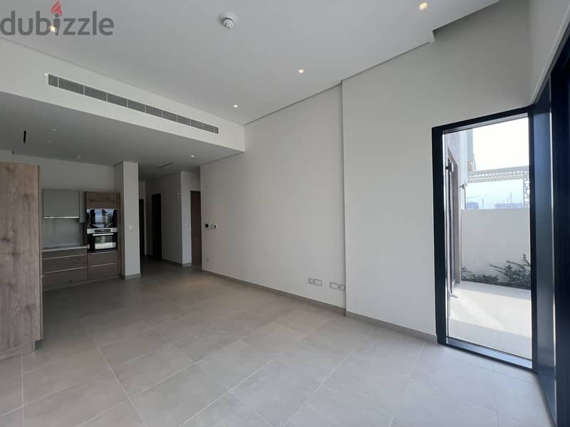 1 BR Brand New Ground Floor Flat in Al Mouj - Juman 2 5