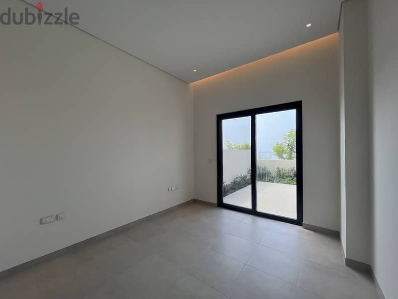 1 BR Brand New Ground Floor Flat in Al Mouj - Juman 2 7