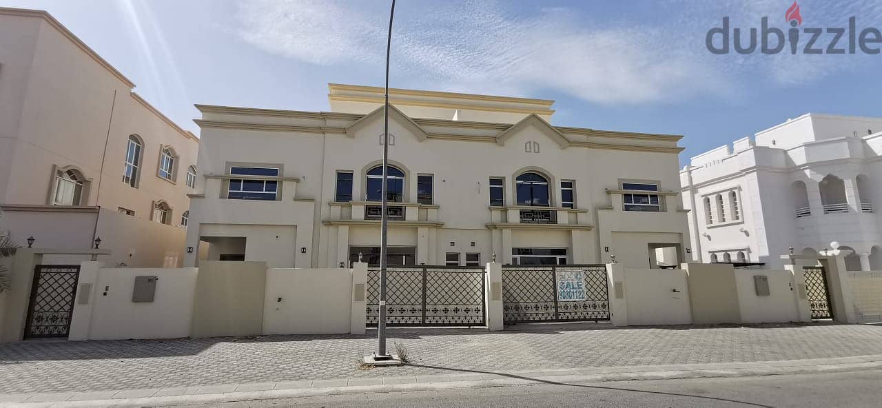 BANNER 10 - BRAND NEW 5 BHK VILLA IN MAWALEH SOUTH 2