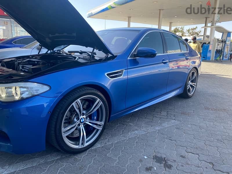 BMW 5-Series 2019 12