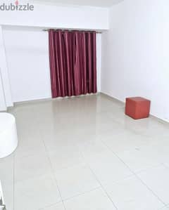 good room for rent for executive bachelor(Men)