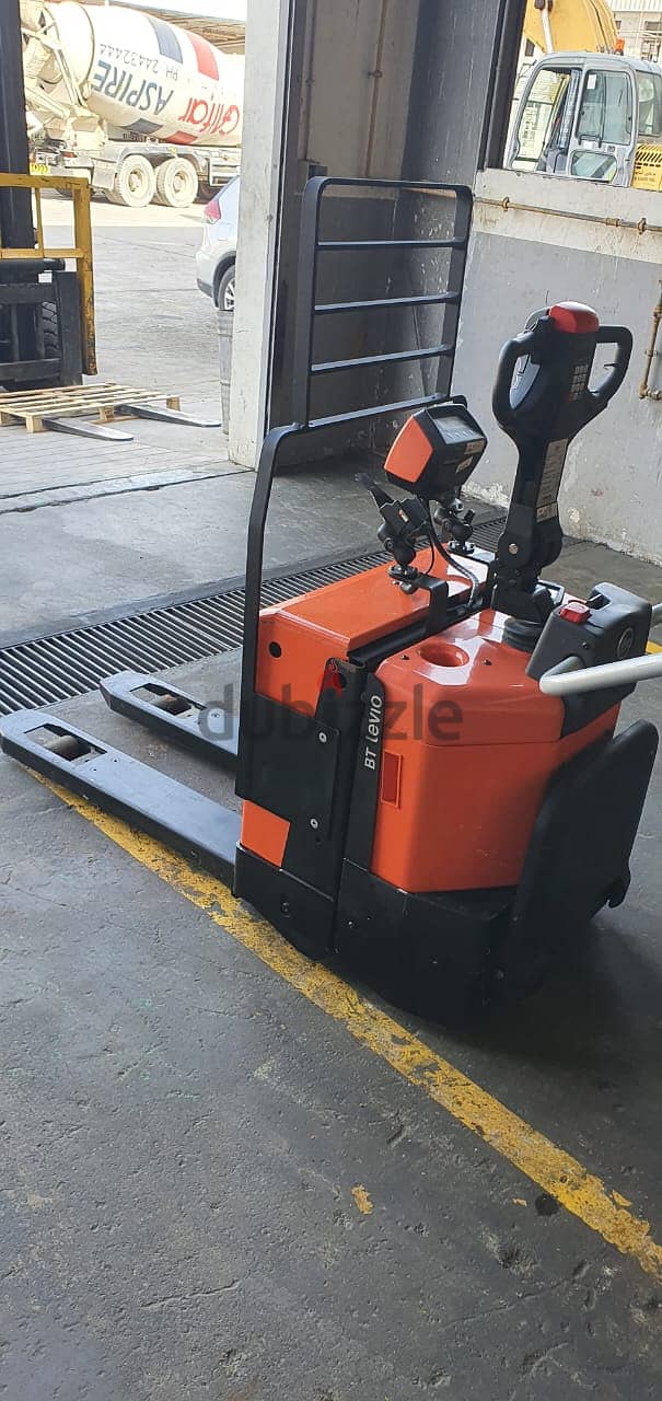 Toyota LPE 200-6 pallet jacks 4