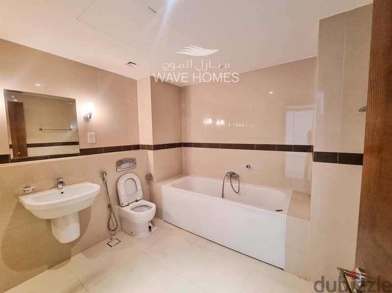 Stunning Marina View 1BHK Apartment in Al Mouj 5