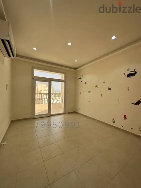 Spacious Beautiful 5+1 BR Villa in MQ 4