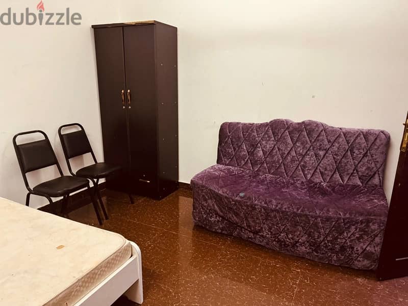 room for rent Al Khuwair غرفة للإيجار في الخوير 2