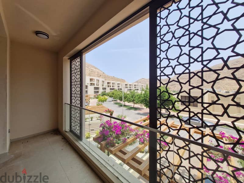 2 BR Impressive Semi Furnished Apartment in Muscat Bay for Sale 6