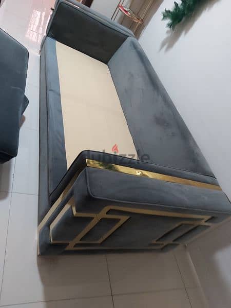 5 SEATER SOFA FOR URGENT SALE 4