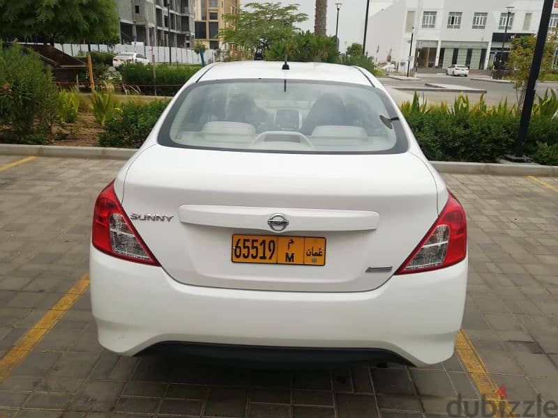 Nissan Sunny 2014 1