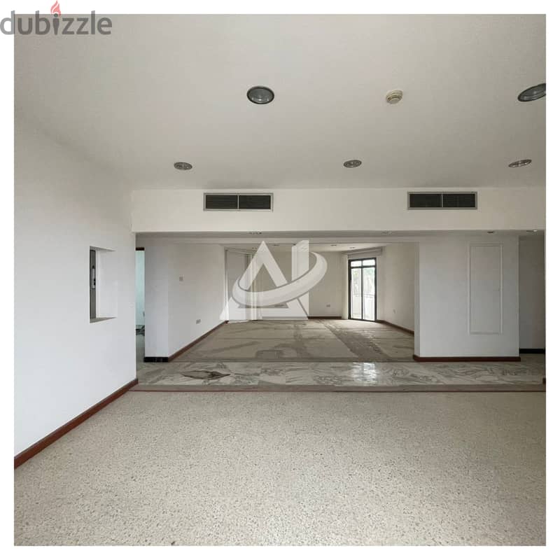 ADC191 Massive 18 rooms commercial villa for rent in qurum 10