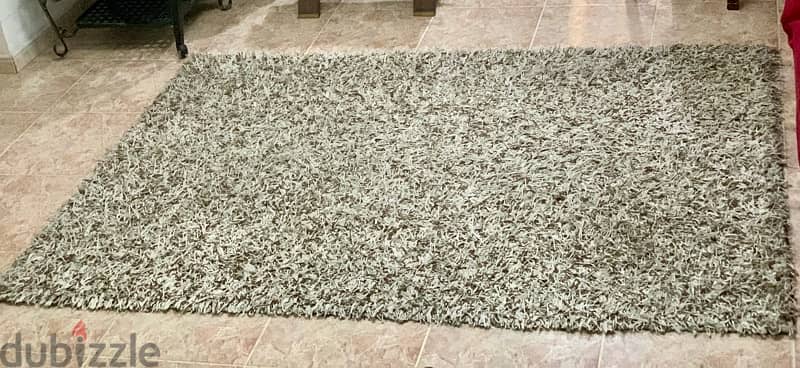 carpet 200 x 160 cm like new 1