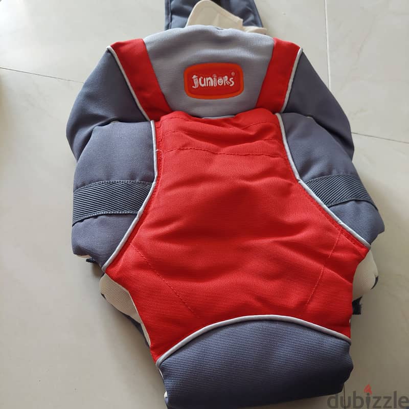 Junior's baby carrier 2