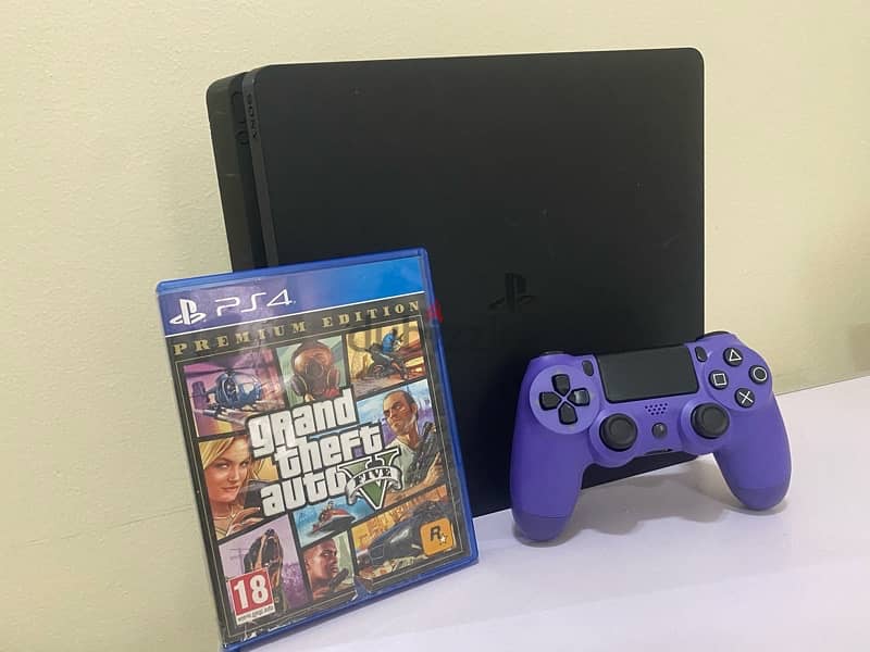 ps4 slim 500Gb 1 joystik 1 game 70 omr 1