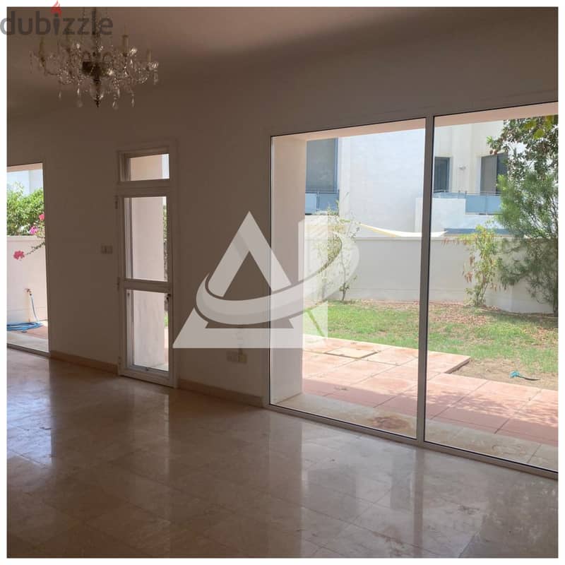 ADV913**4bhk+Maid villa fo rent in a complex in qurum 4