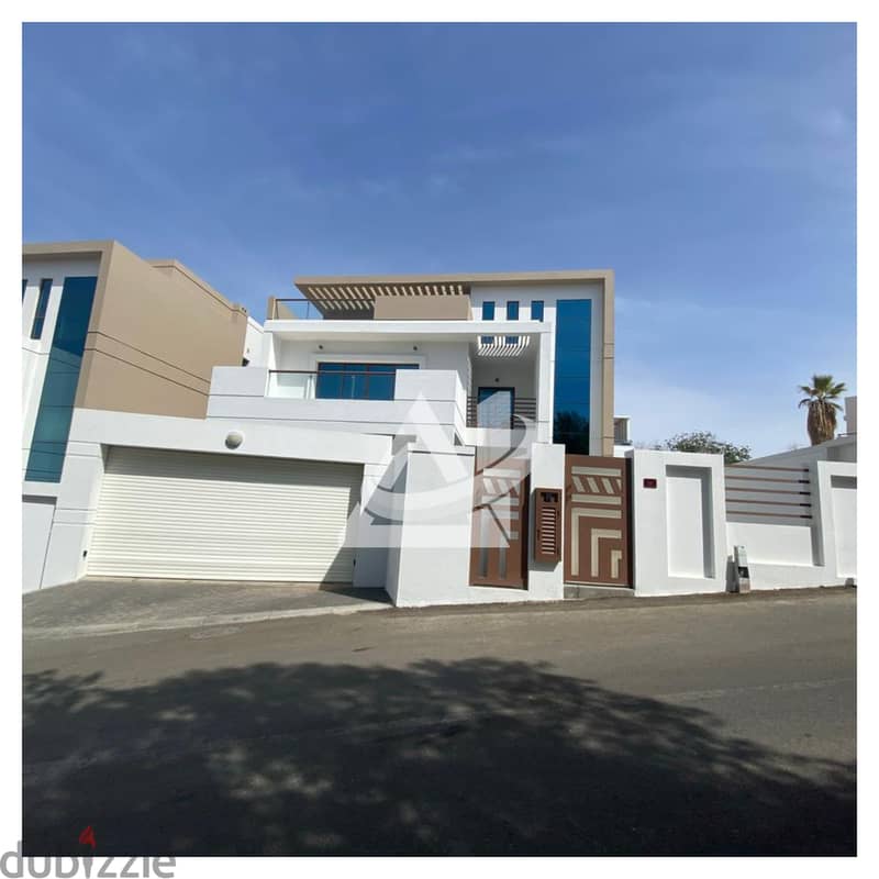 ADV931**4BHK+Maid villa for rent in a complex in Qurum 2