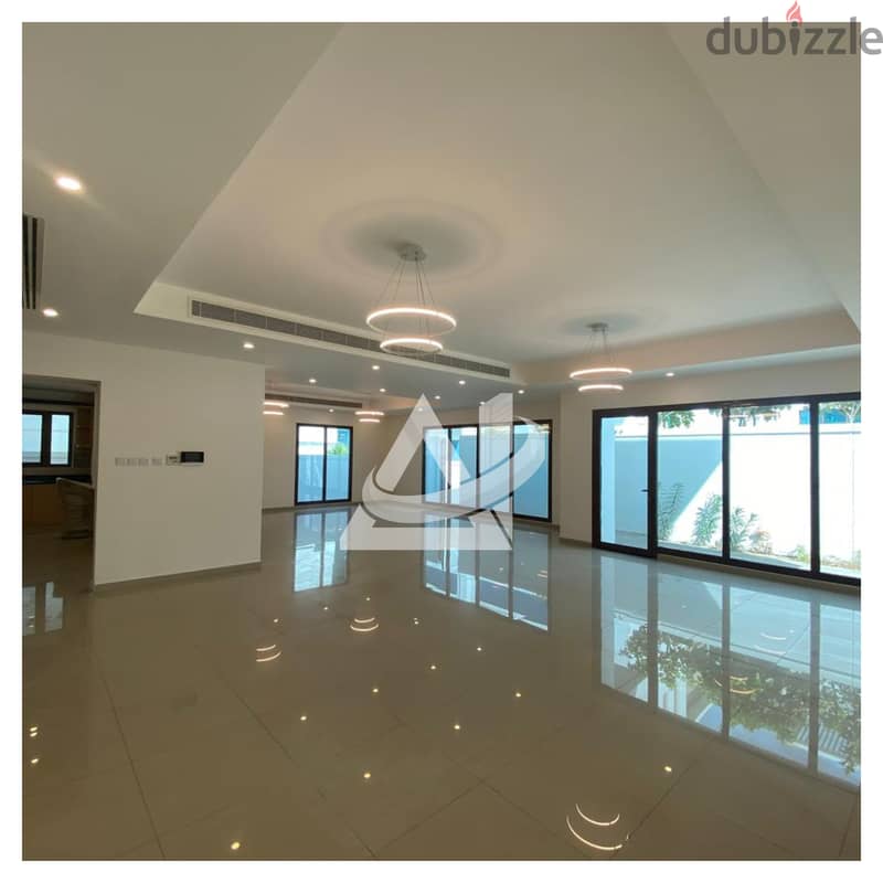 ADV931**4BHK+Maid villa for rent in a complex in Qurum 8