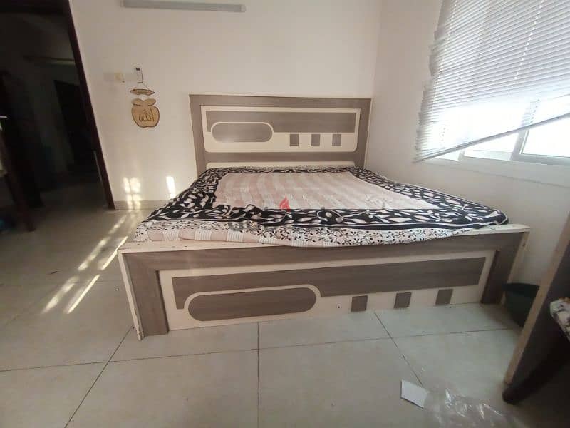 Bed with mattress 1