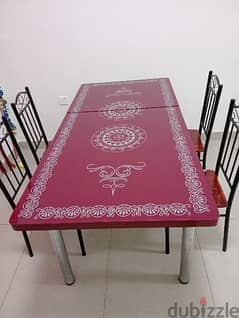 Dining table with 4 chair 0