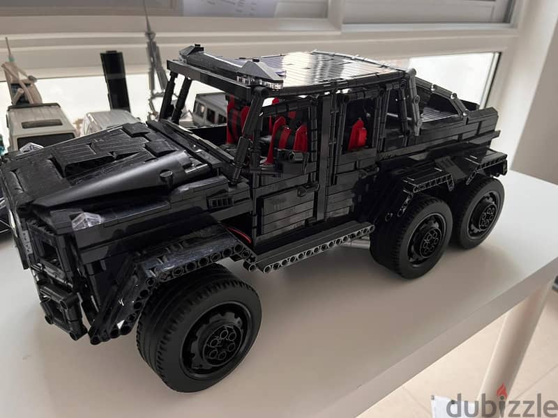 MERCEDES G-WAGON BLACK EDITION LEGO 0