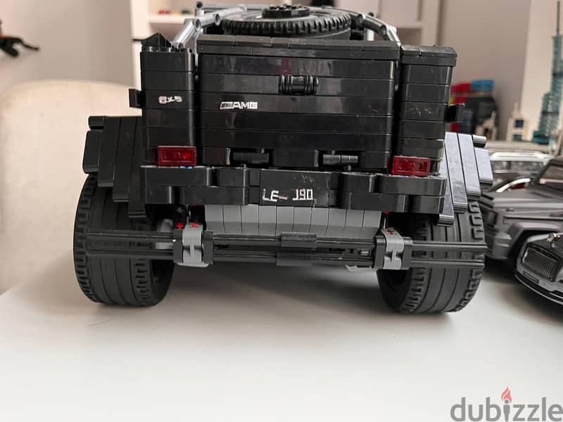 MERCEDES G-WAGON BLACK EDITION LEGO 9