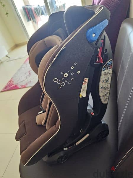 car seat  in excellentcondition 1