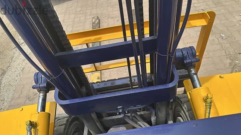 forklift komatsu 4.5 TON 3