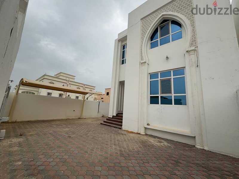 UNIQUE 4+1bhk Huge villa to let in Al Ansab Heights DOUBLE HEIGHT Liv 1