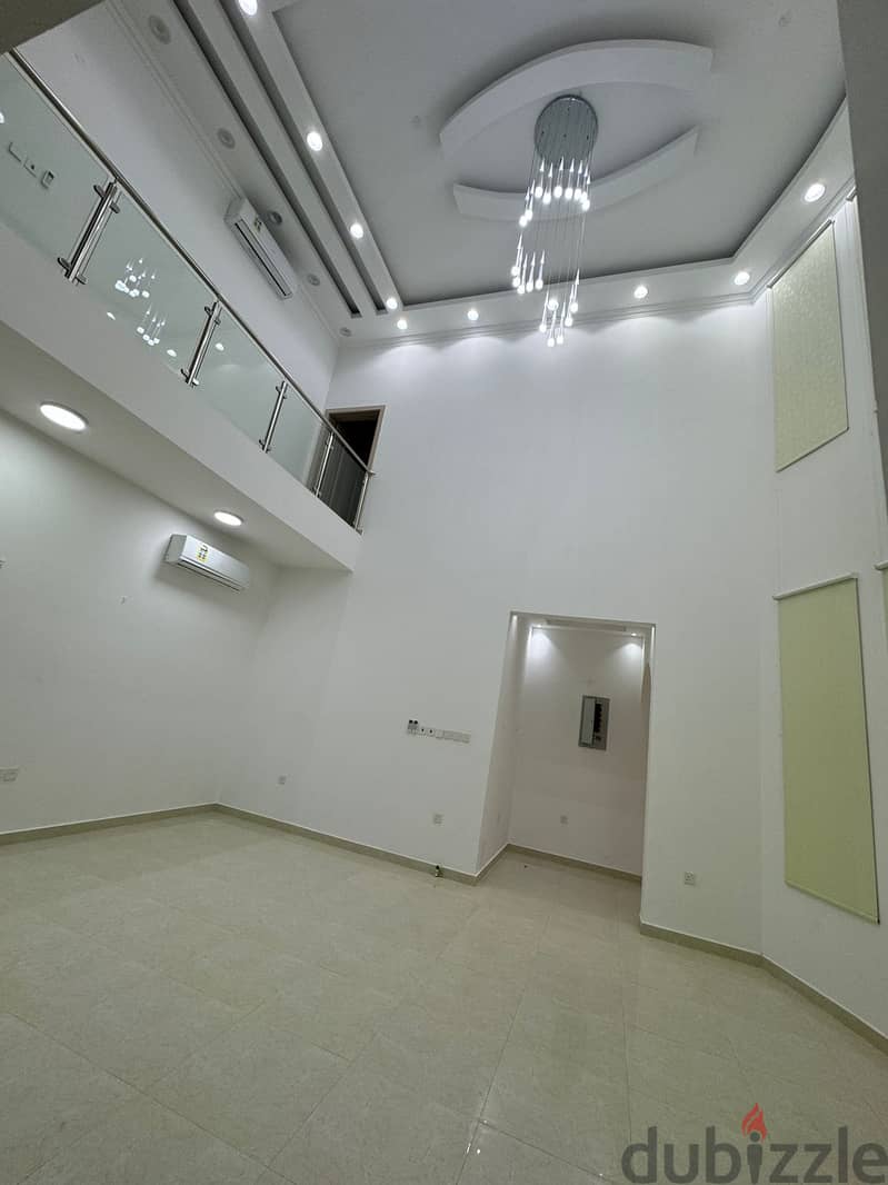 UNIQUE 4+1bhk Huge villa to let in Al Ansab Heights DOUBLE HEIGHT Liv 13