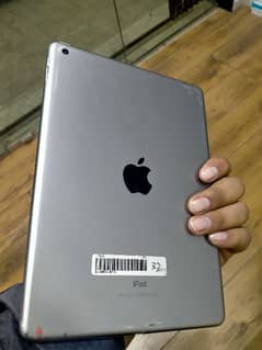 ipad 6 32gb good condition 9.7 Inch 0