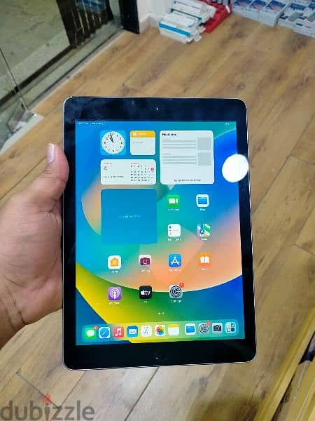 ipad 6 32gb good condition 9.7 Inch 2