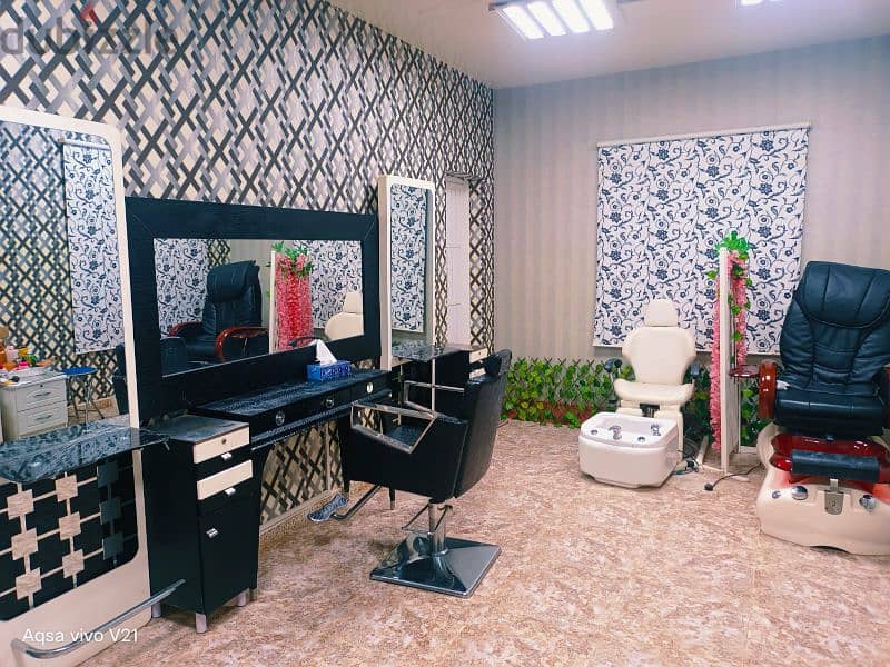 Ladies Beauty salon for sale 1