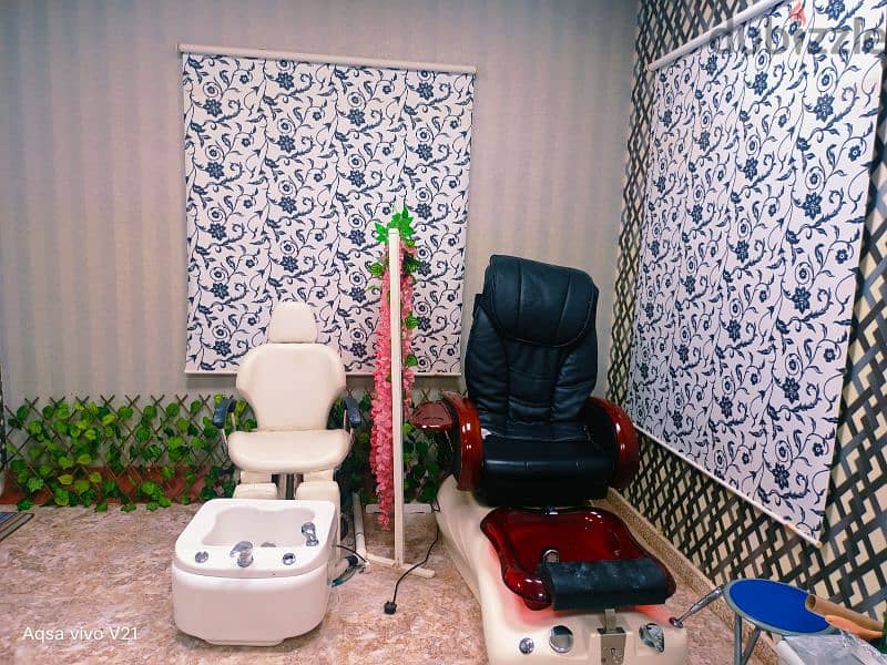 Ladies Beauty salon for sale 6