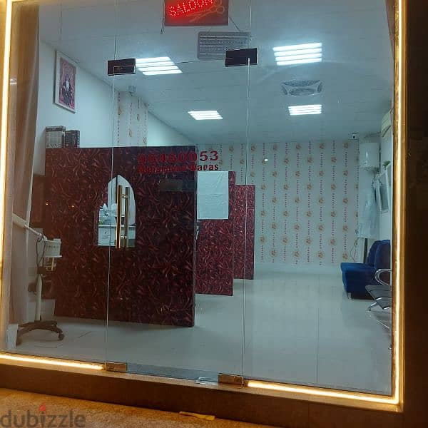 Barber shop for sale with all equipments 4