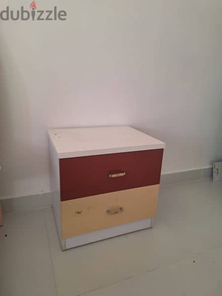 Single person furniture, avaiable immediately 4