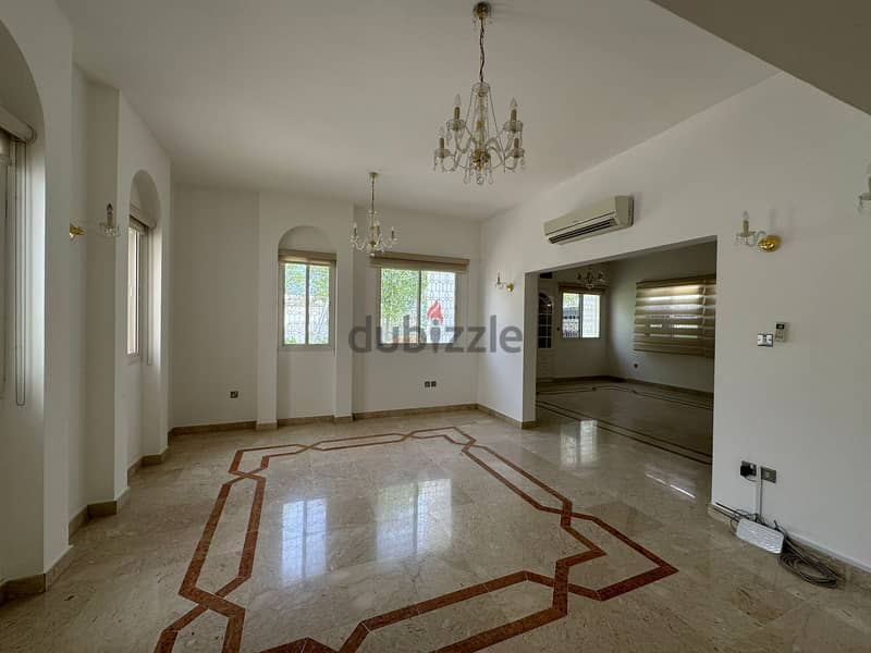 Luxurious 6+2 BHK Spacious Villa for Rent in Shatti Al Qurum PPV242 6